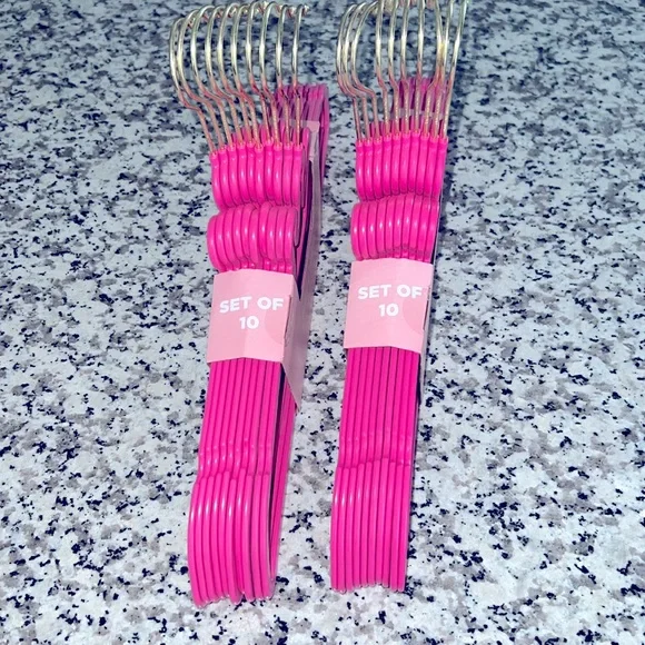 Juicy Couture Hangers Pink - Picture 8 of 11